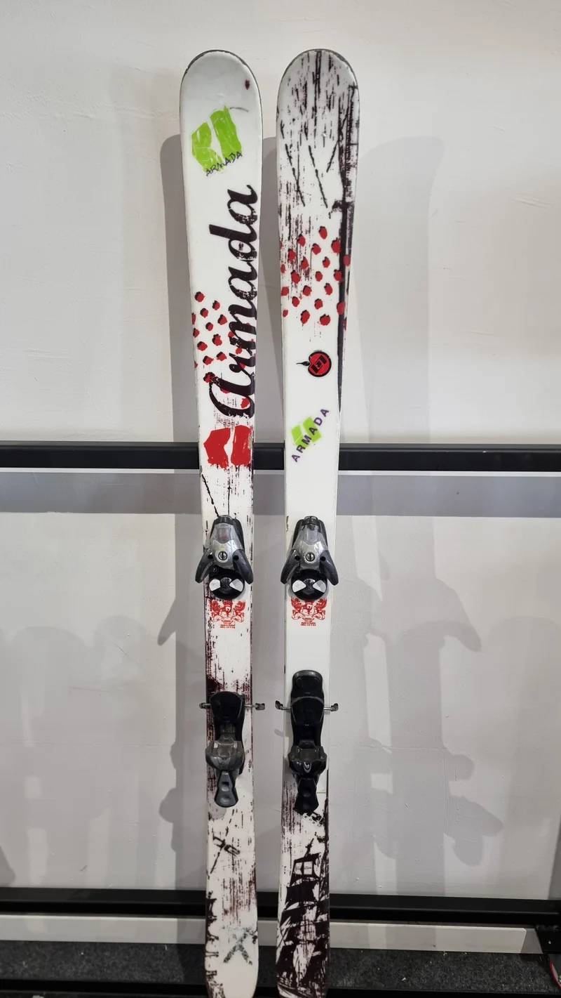 Armada 171cm
