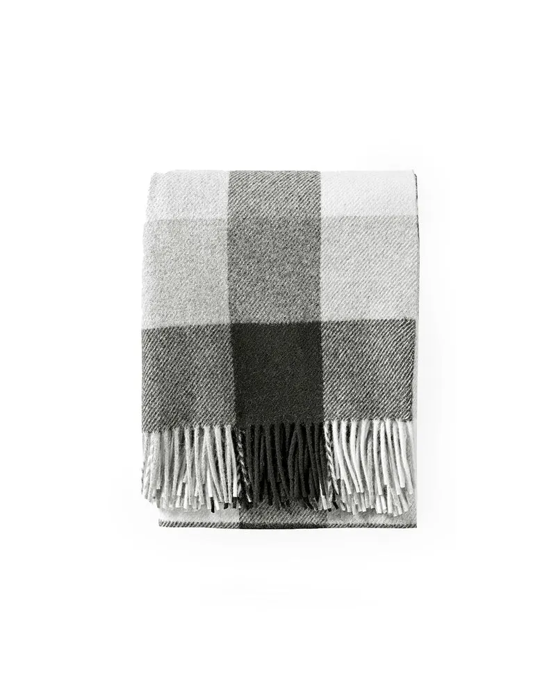 Pendleton Eco-Wise Washable Throw Black / Ivory