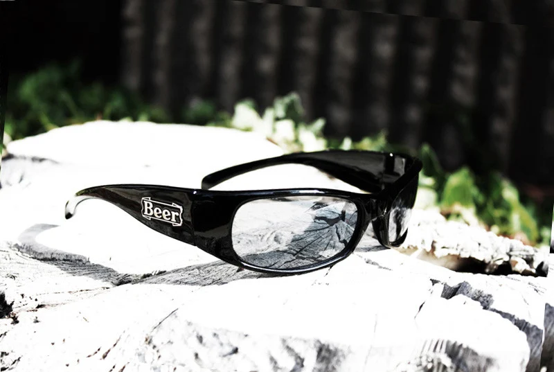 "Ten At Two" Sunglasses (Black)