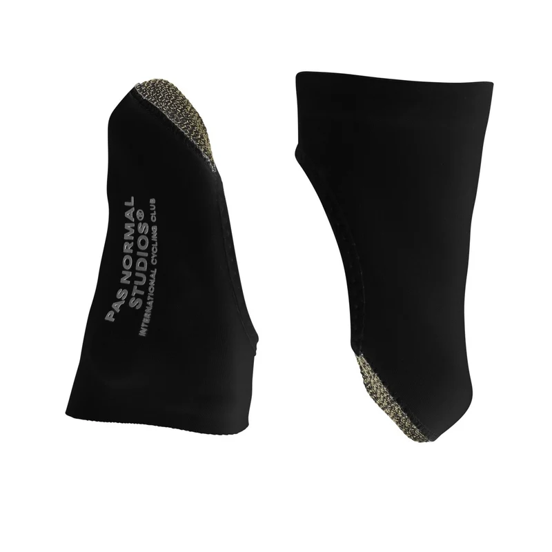 Logo Toe Covers